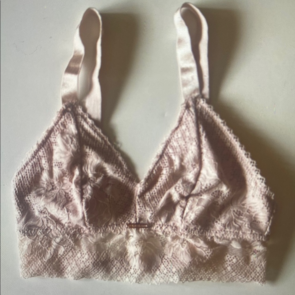 Pink Lace Wireless Bra with Adjustable Straps